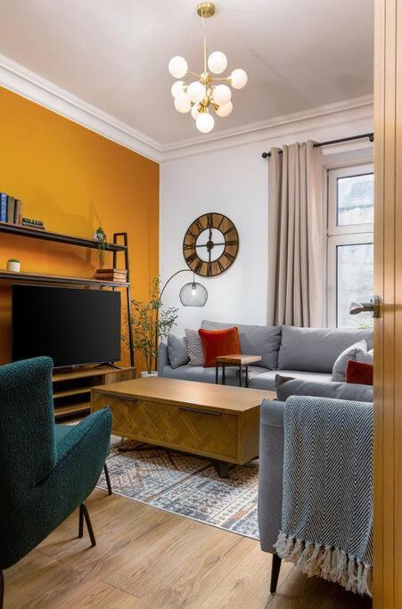 The Stylish 3-Bedroom Maisonette Retreat Stirling Eksteriør bilde