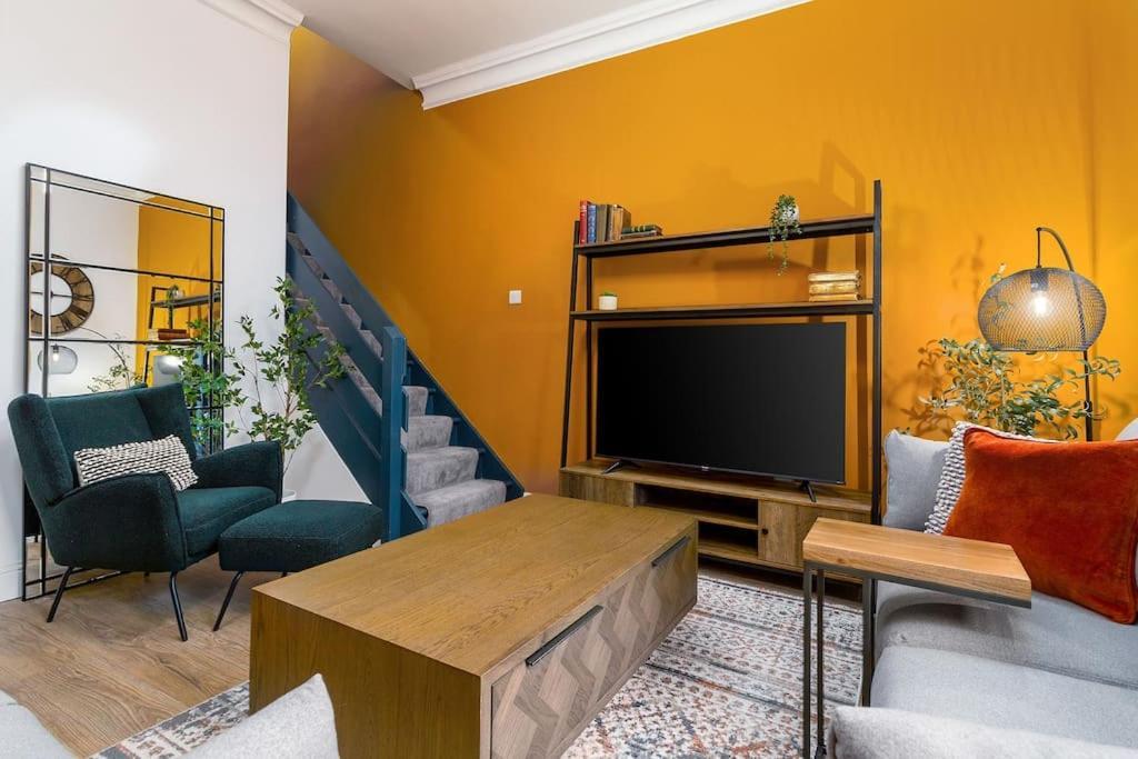 The Stylish 3-Bedroom Maisonette Retreat Stirling Eksteriør bilde
