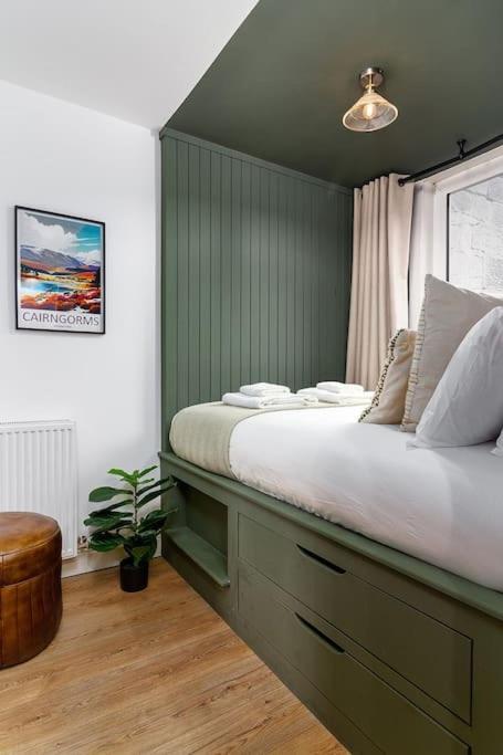 The Stylish 3-Bedroom Maisonette Retreat Stirling Eksteriør bilde