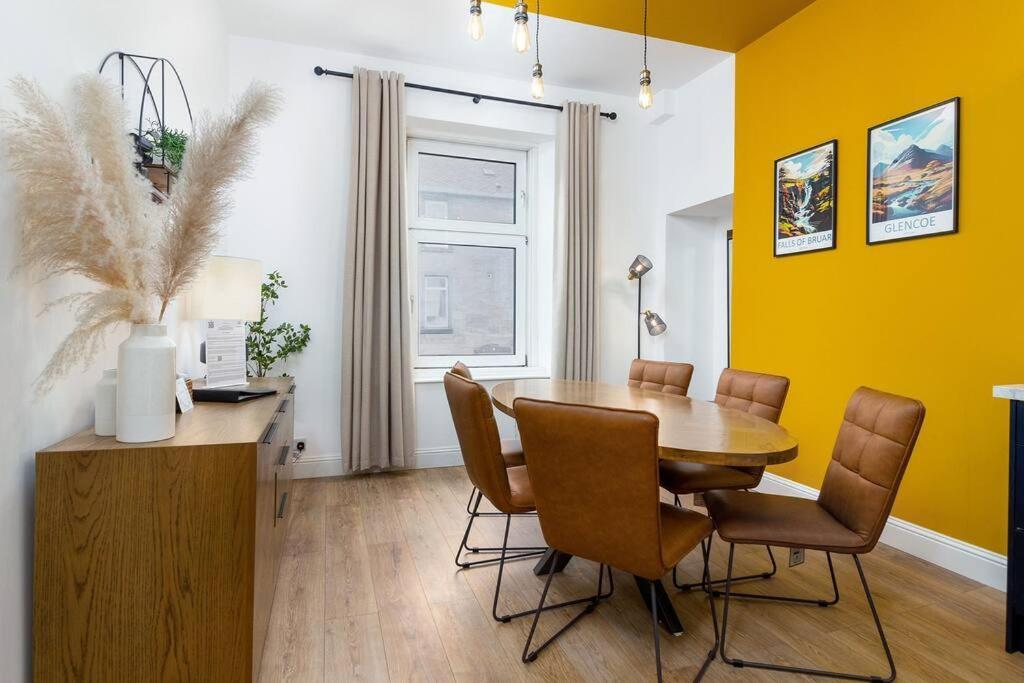 The Stylish 3-Bedroom Maisonette Retreat Stirling Eksteriør bilde